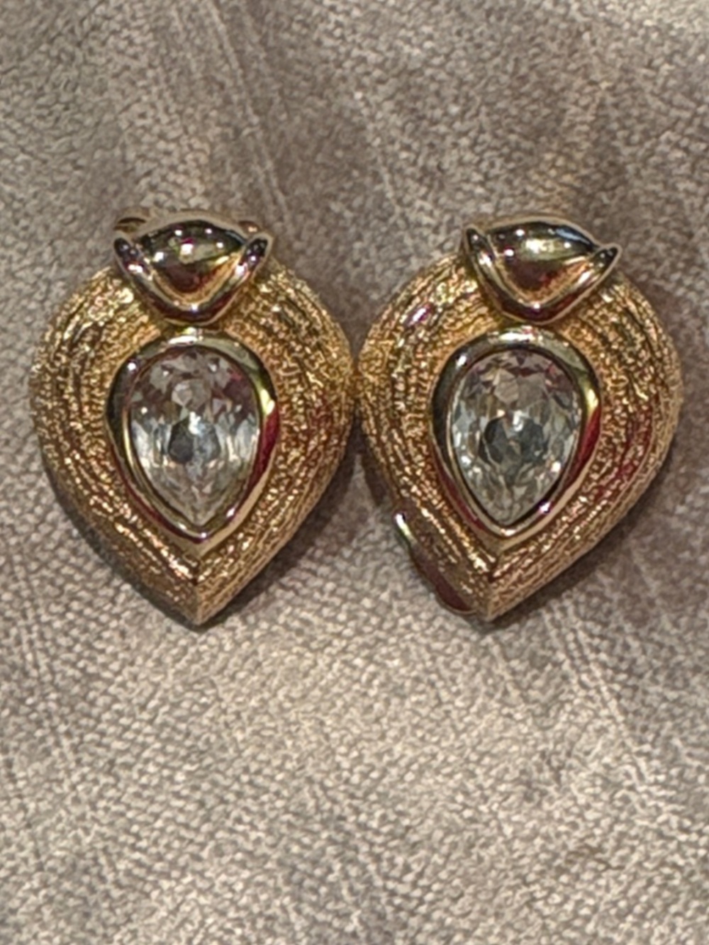 Dior Vintage 80’s Dior Gold-tone Teardrop Crystal Clip Earrings - Picture 4 of 8